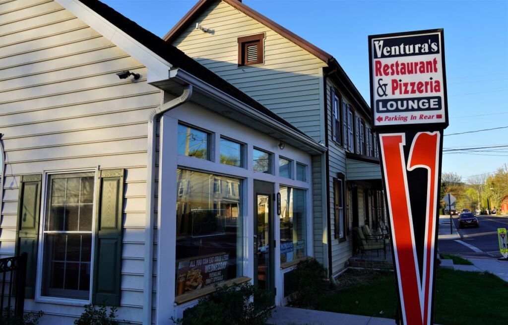A sign that says Ventura's Restaurant and Pizzeria in Fairfield, Pa.