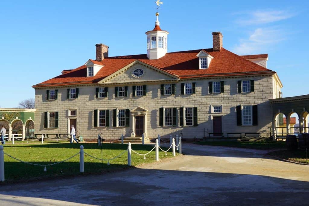 Mount Vernon, the home of George Washington, is a yellow house with red roof.